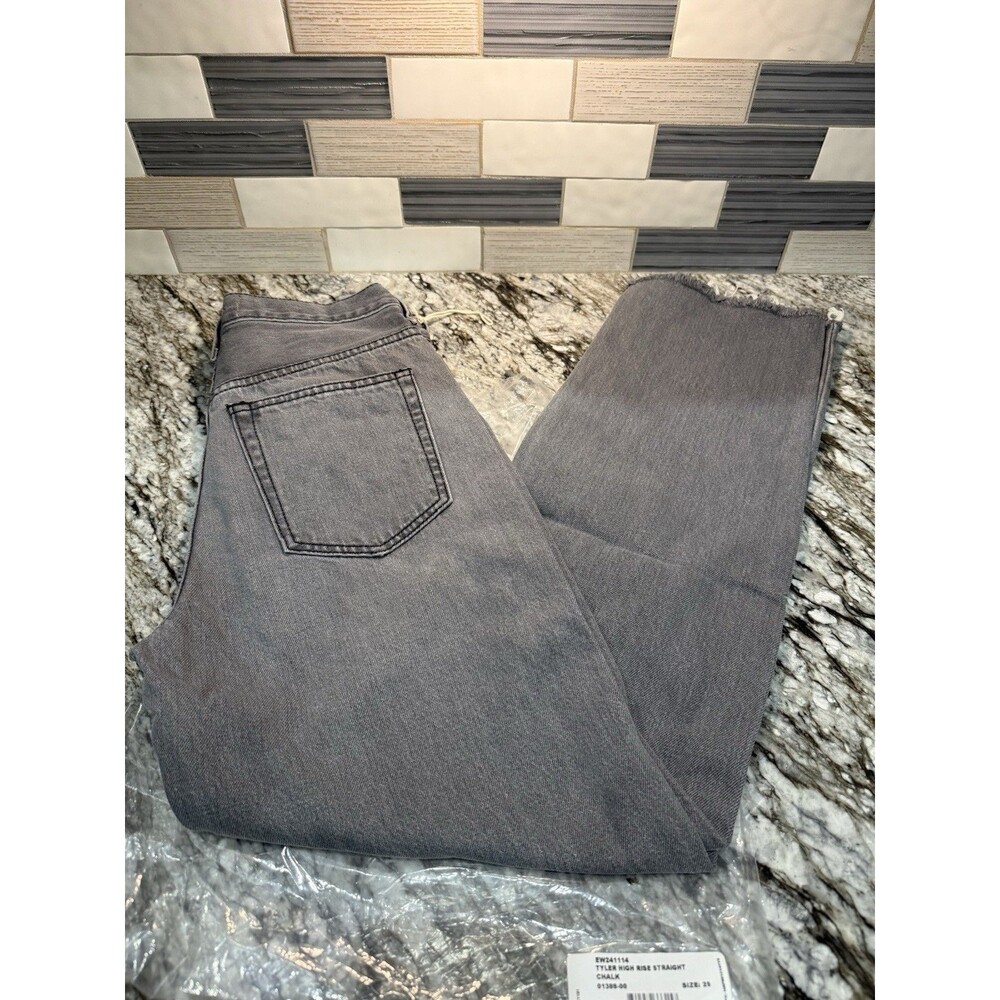 ETICA Tyler High Rise Straight Leg Jeans in Chalk Size 25 NWT EW241114